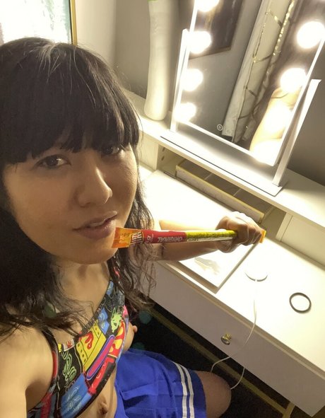 pandagrlxxx étoile érotique galeries