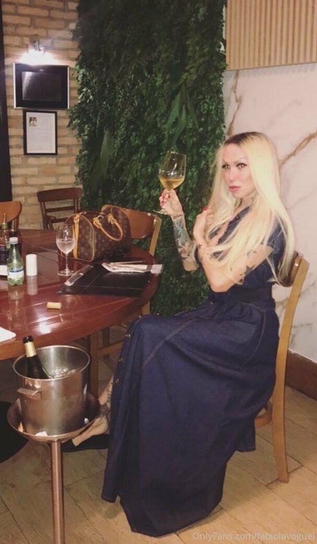 fabiolavoguel modèles nus des photos