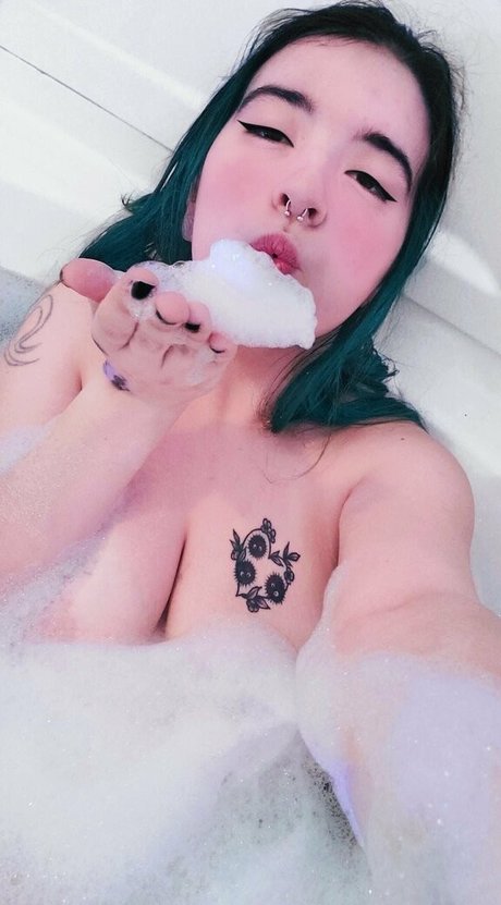 trixxystarlin belle actrice galeries