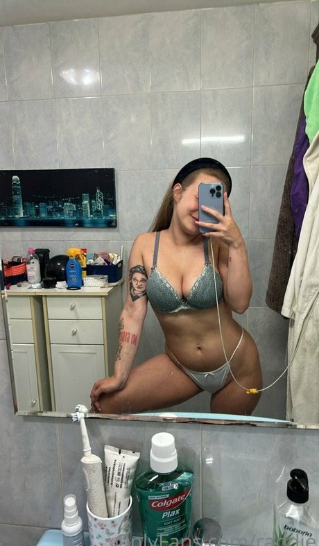 Raddie Llod actrice nue collection