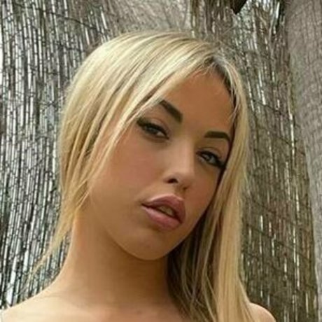 brokelynbabe modèle chaud galerie