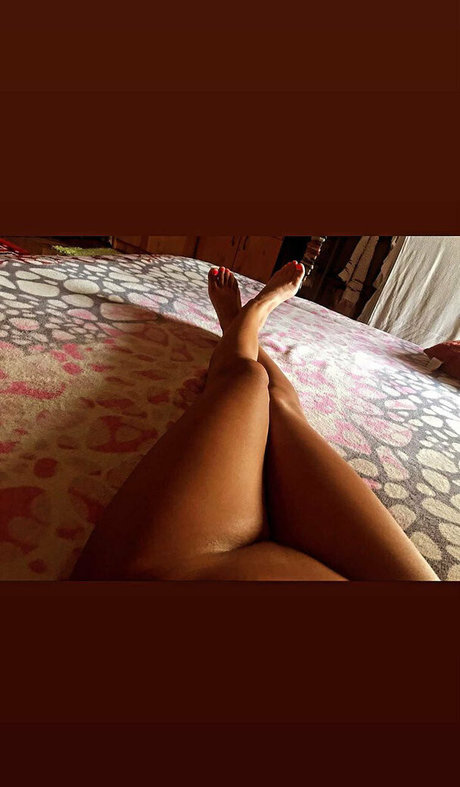 brunette onlyfans sexy chaud des photos