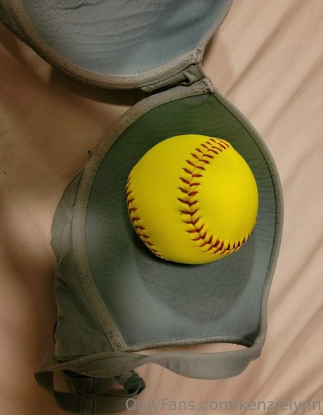 kenzielynn belle star du porno galeries