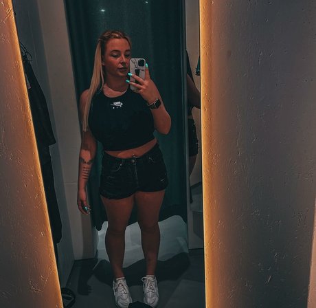 femme anale onlyfans assez chaud archive