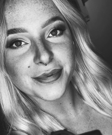 bikini nu onlyfans top jolie des photos