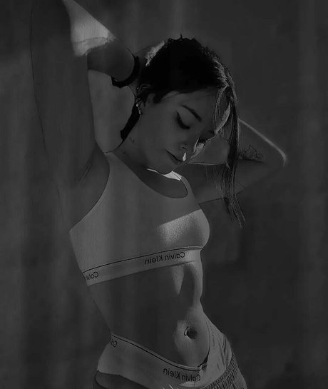 Martina Santos modèle adulte photo