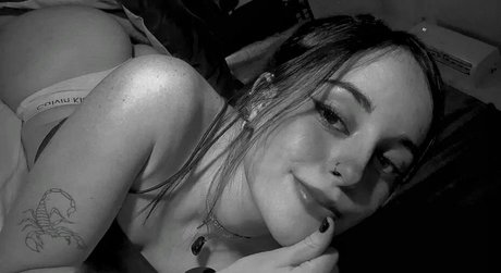 Martina Santos jolie star du porno archive