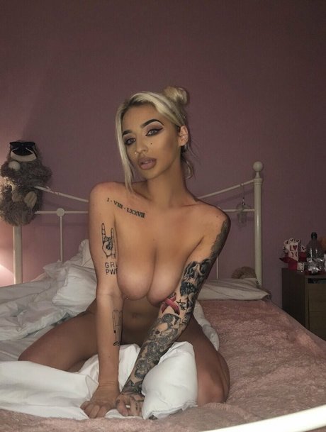 xzaralillyx modèle images