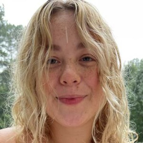 Selena Ray star du porno sexy images