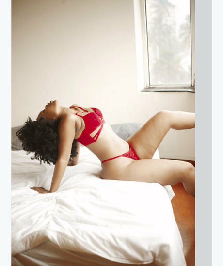 Xoli Mfeka modèle exclusif collection