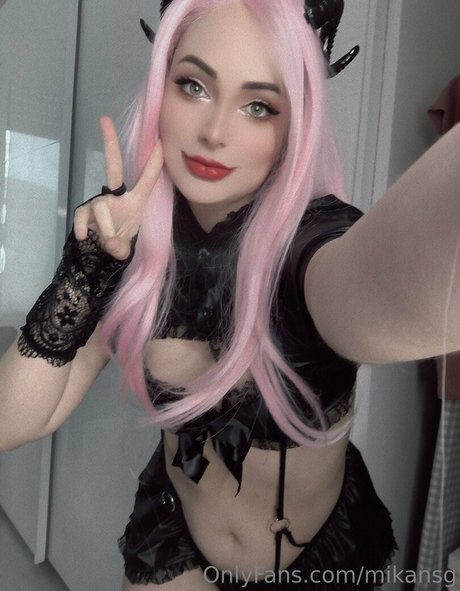 mikansg modèle de sexe des photos