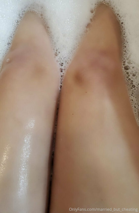 married but cheating étoile sexy images