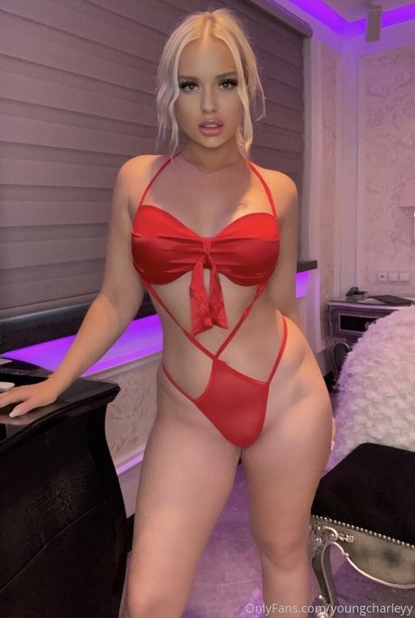 visage blond uniquementfans meilleur gratuit des photos