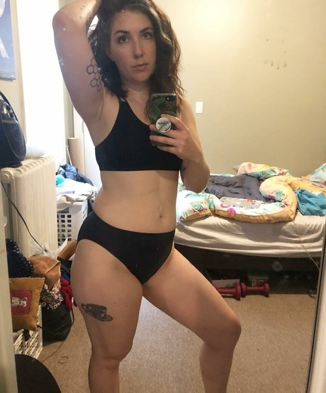 Viola Volta actrice pornographique photos