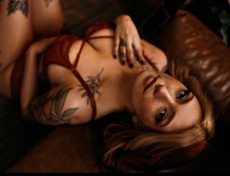 Spooky Foxx modèle joli galeries