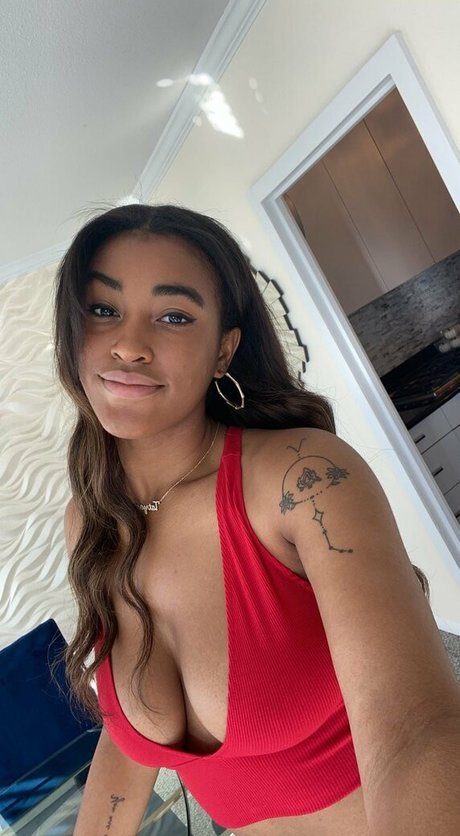 TatyMx actrice adulte images