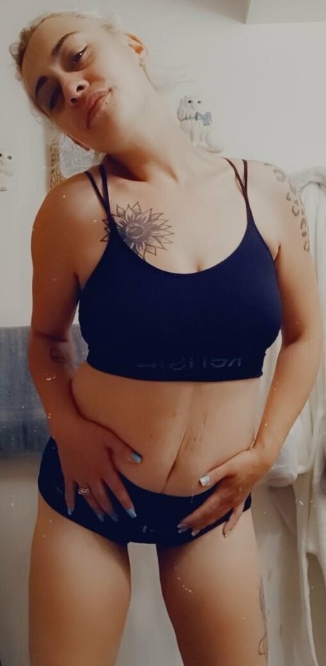 alyyjane star du porno exclusive photo