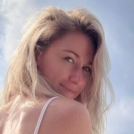 adorable alice star du porno hd archive