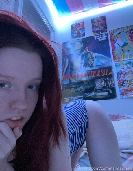 commandermars actrice libre galerie