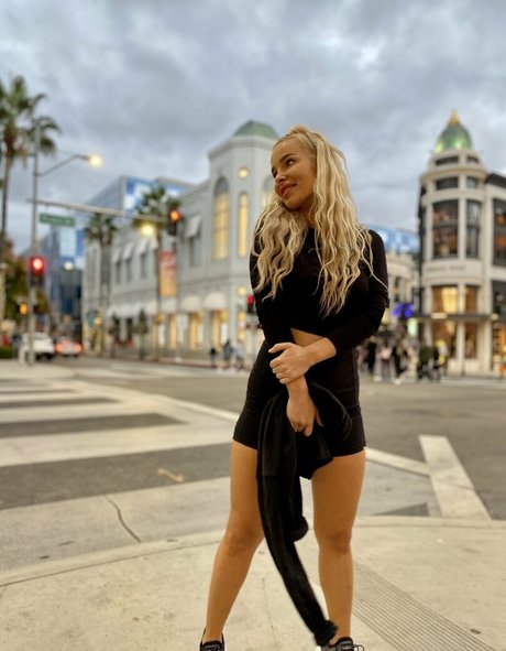 angelpussy18 star du porno gratuite des photos