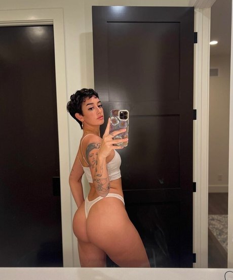 Gianna Evelyn modèle hd archive