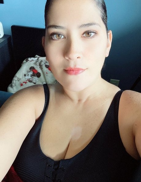 th1cc em xxx étoile photos