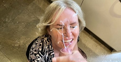 visage blond uniquementfans belle exclusivité img