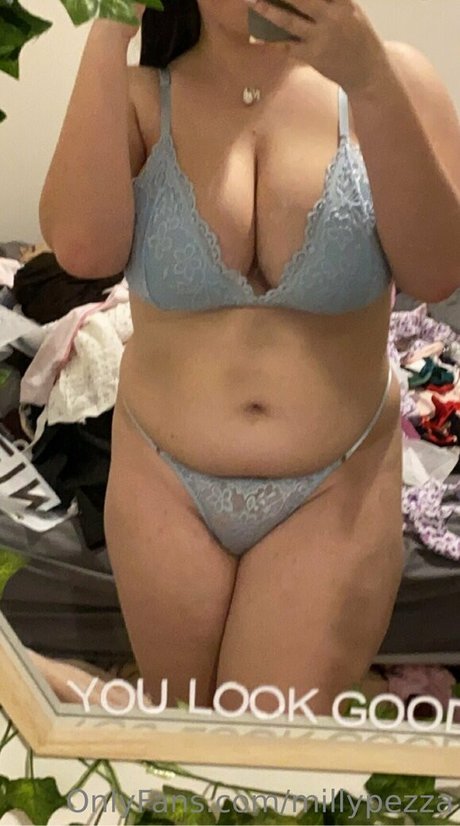 millypezza top star photos