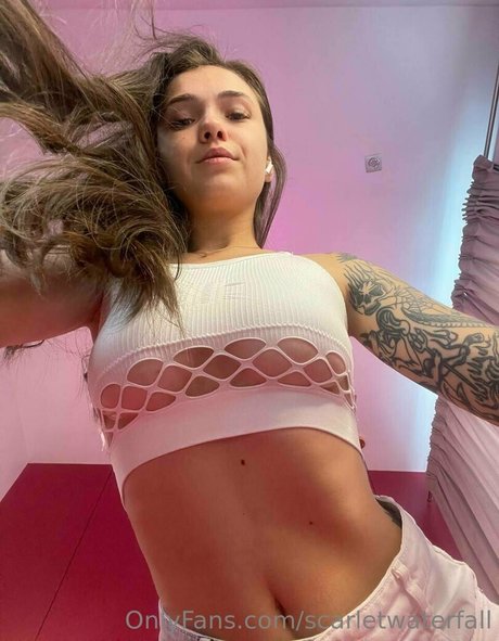 scarletwaterfall modèle adulte galeries