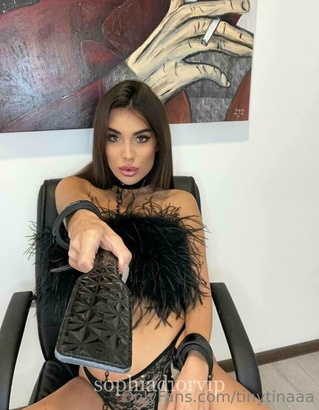 tinytinaaa star exclusive des photos