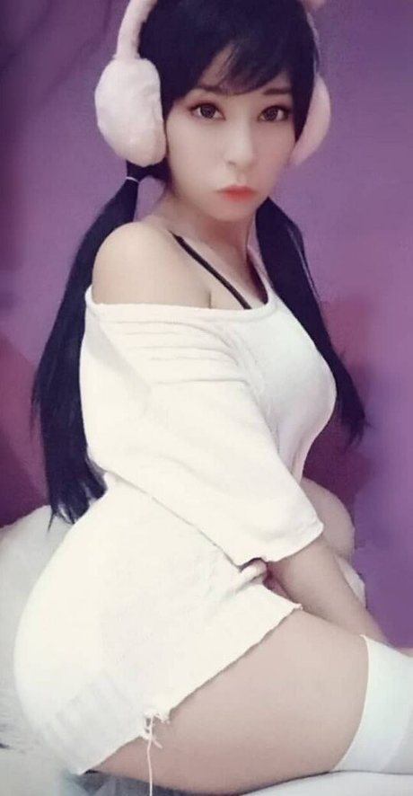 Bunnyta modèle sexy image