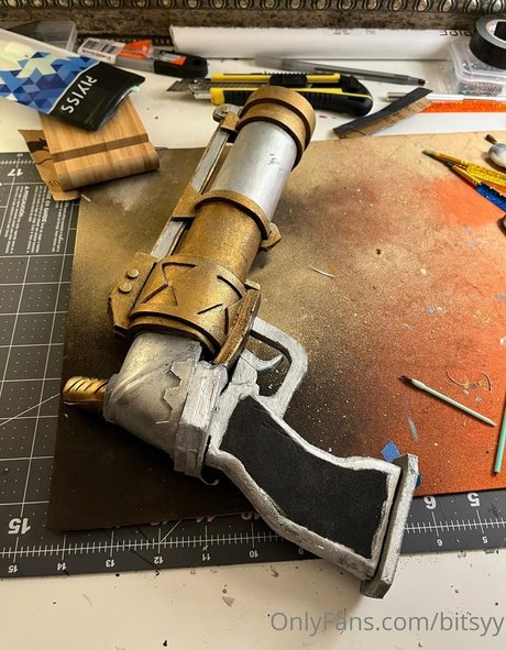 bitsyy actrice parfaite photos