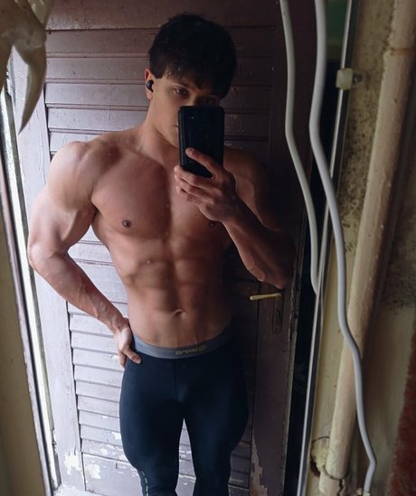 andrewad étoile nue images