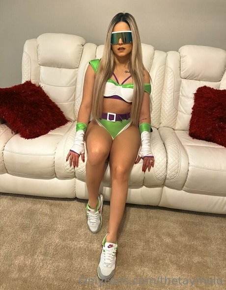 massage lesbien onlyfans assez haute qualité photo