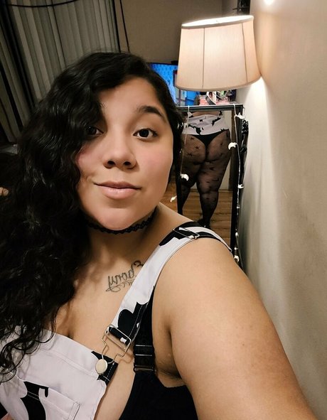 atzula star du porno exclusive images