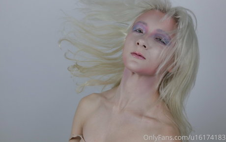 renbunni modèle sympa photos