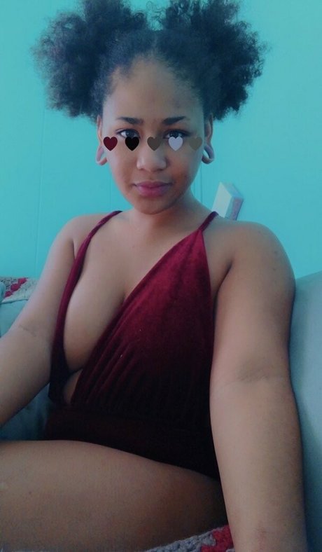 spicybeantv modèle xxx image