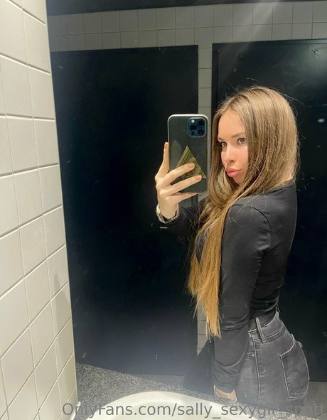 sally sexygir spott étoile nue des photos