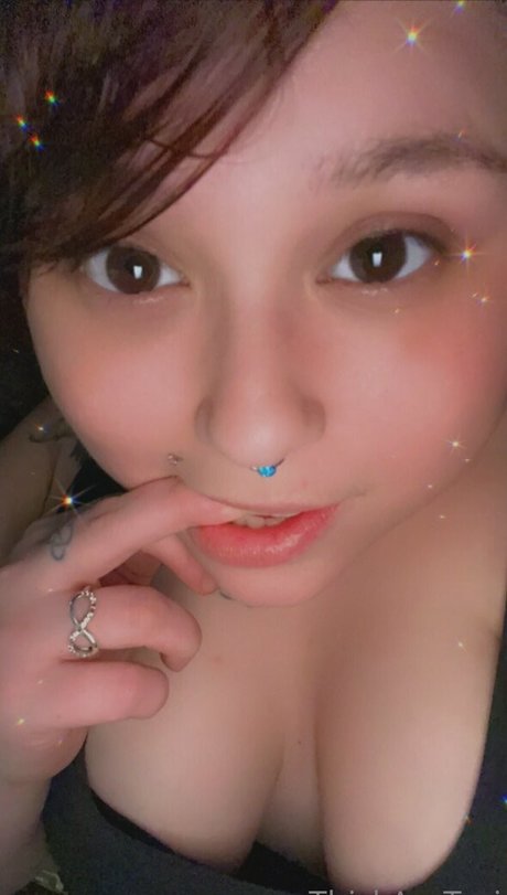 torilynnx13 actrice sexy des photos