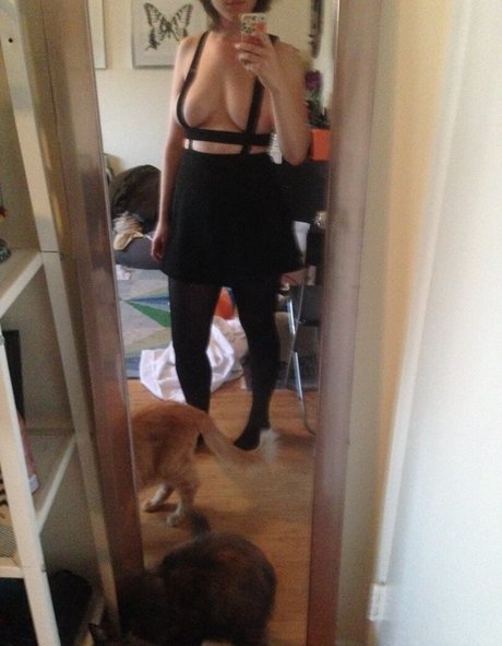 Allie Goertz xxx star du porno img