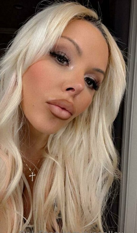 ninaellexxx actrice img