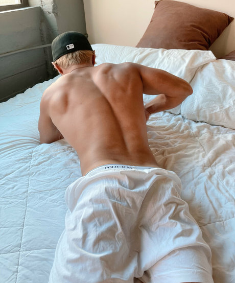 prettyboyaedan star du porno adulte des photos