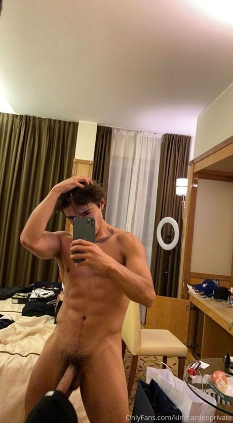 prettyboyaedan actrice artistique photos