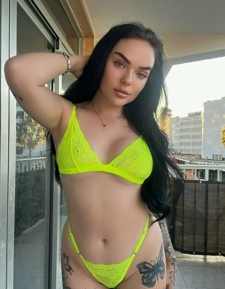 milf aux cheveux noirs onlyfans sexy xxx galerie