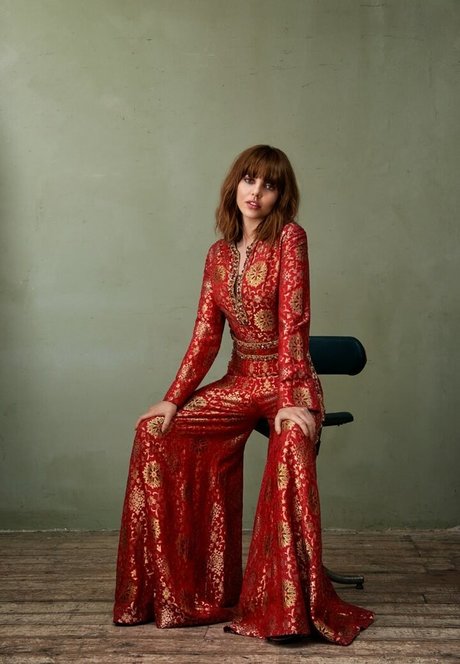 Ophelia Lovibond modèle sympa img