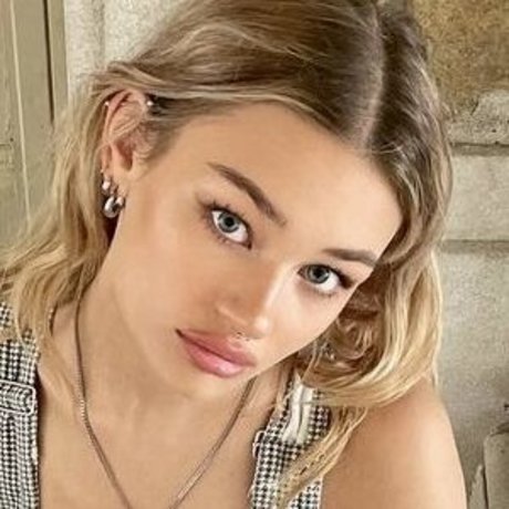 Sweetfairyx modèle hd des photos