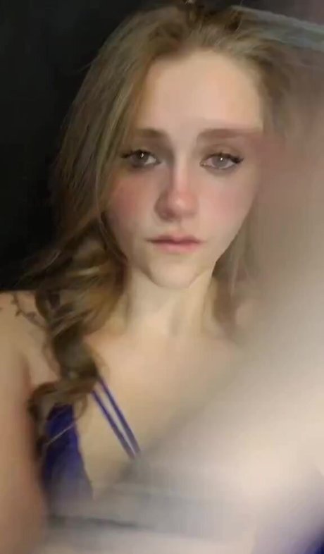 Ivory Ray modèle érotique img