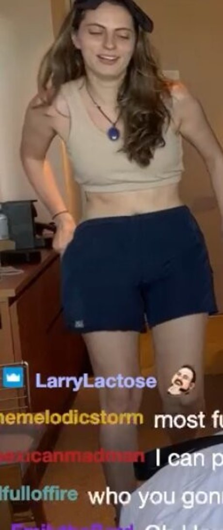 épouse infidèle onlyfans art img