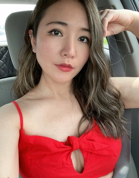 Emily Wang nus de stars du porno archive