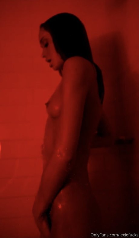 fille courbée dà côté onlyfans xxx chaud photos